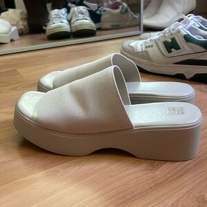 Trendy Platform Sandals (wide friendly)